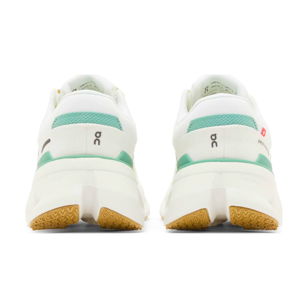 On Cloudrunner 2 'Undyed Green'