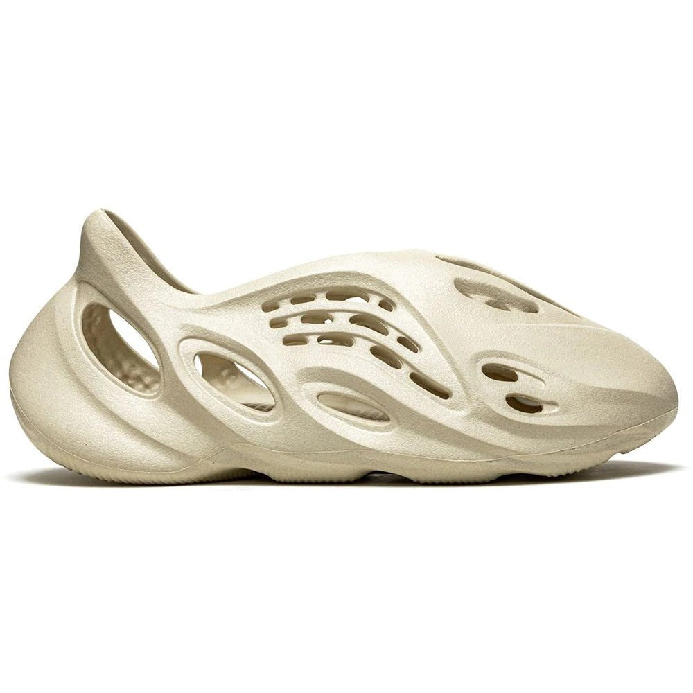 Adidas Yeezy Foam RNNR “Sand” - Copva