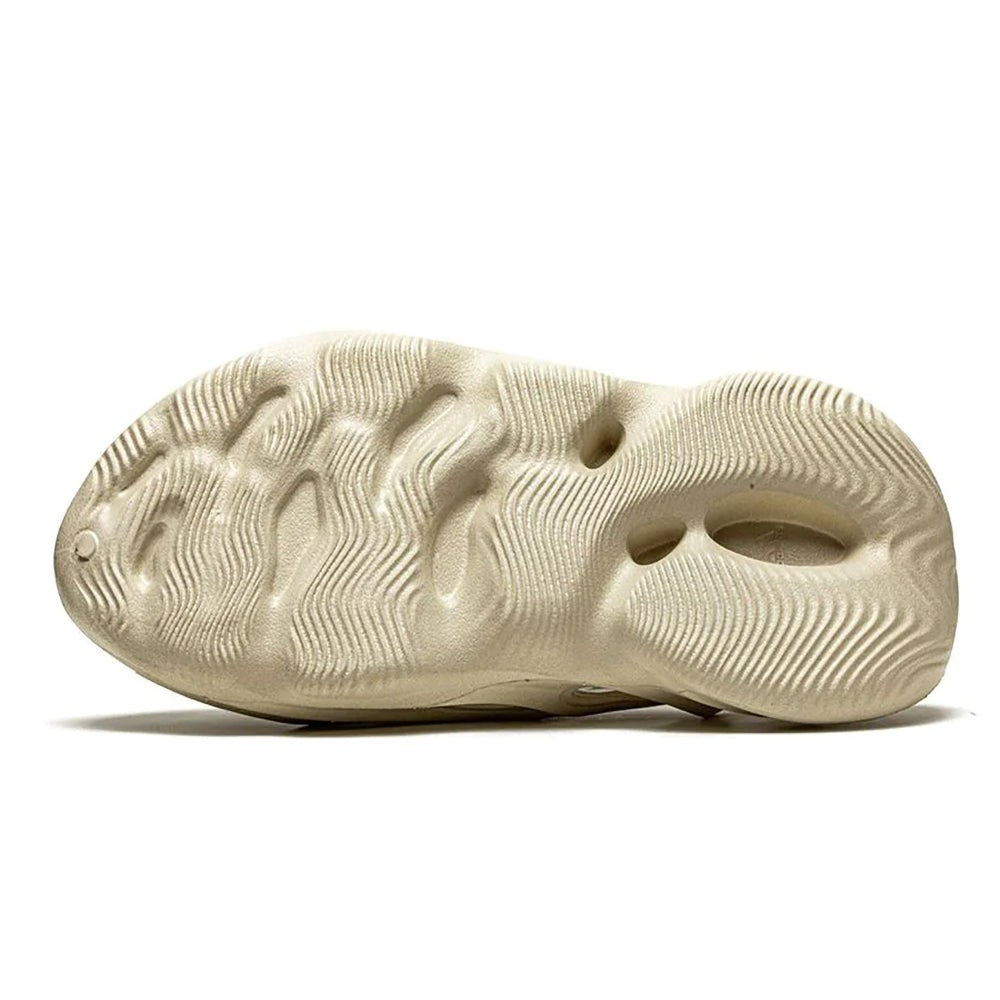 Adidas Yeezy Foam RNNR “Sand” - Copva