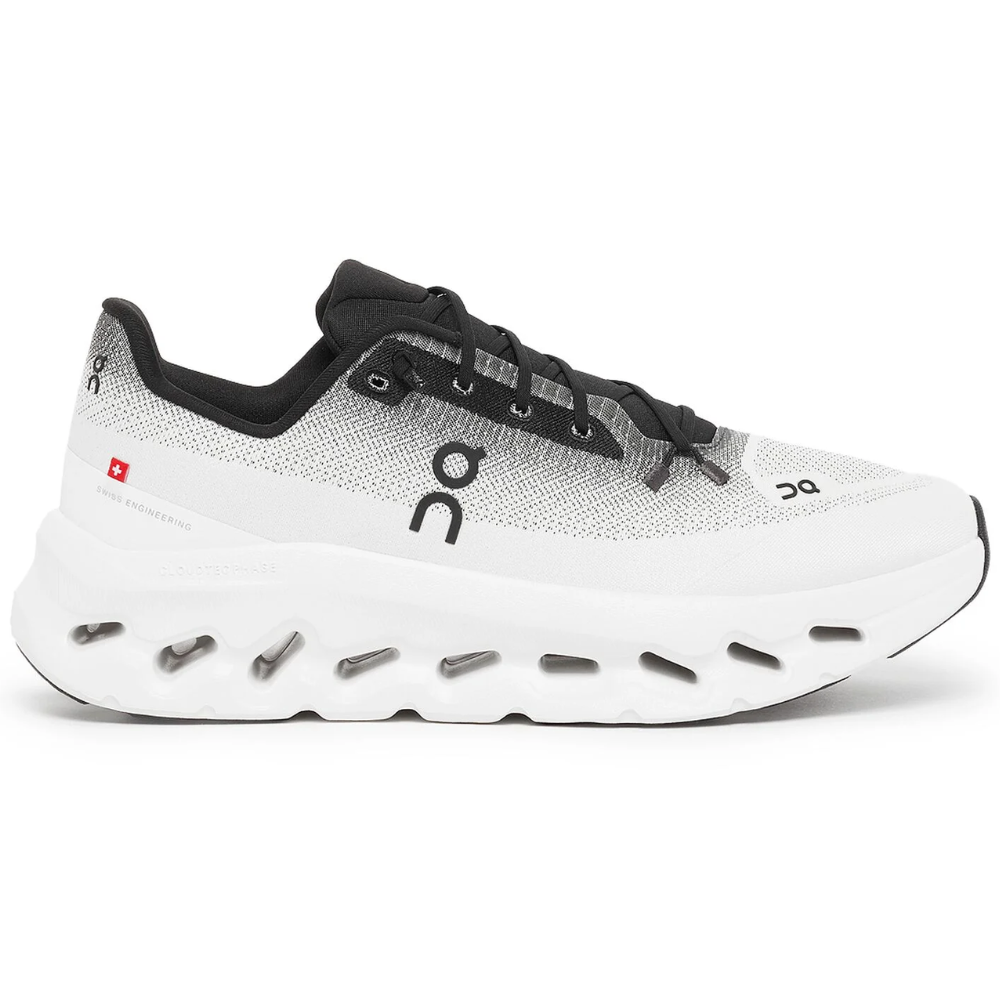 On Cloudtilt "Black/Ivory"