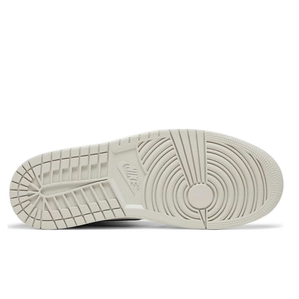 Air Jordan 1 Retro High OG 'White Cement' - Copva