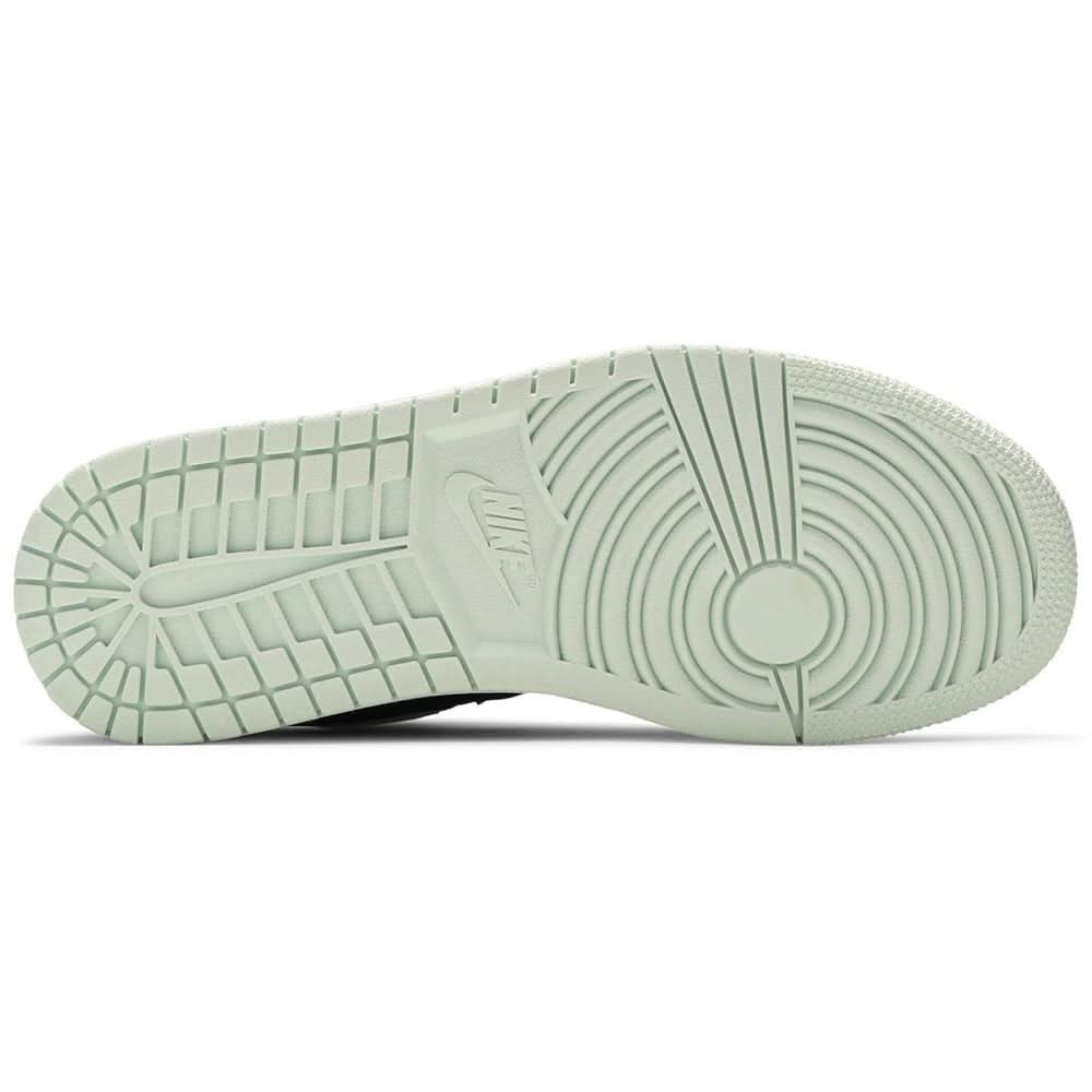 Air Jordan 1 Low SE "Barely Green" - Copva
