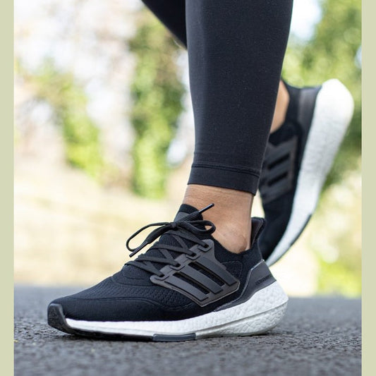 Ad Ultraboost 21 Black White