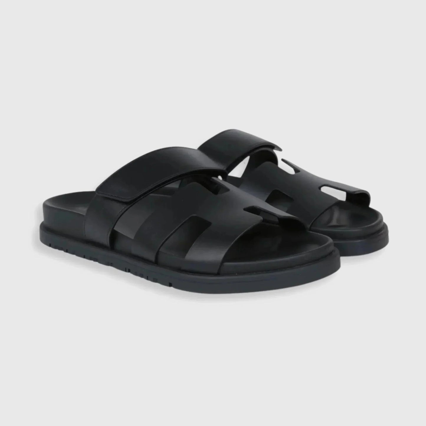 Herms Chypre Sandals Black