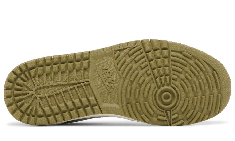TrvSct X Aj 1 Low Golf 'neutral Olive'