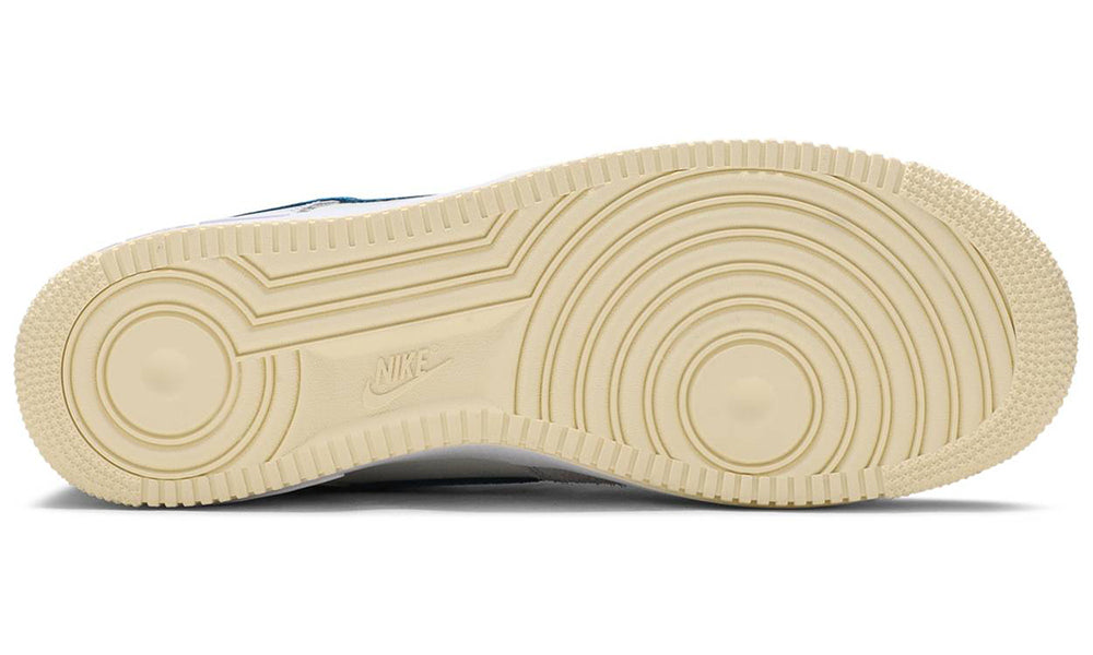 Undefeated X Af 1 Low '5 On It'