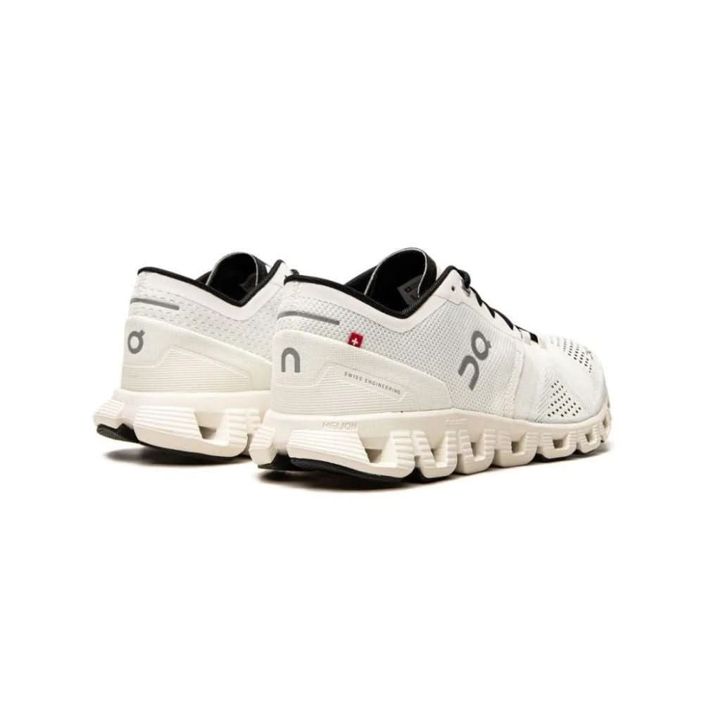 On Running Cloud X low-top - Copva