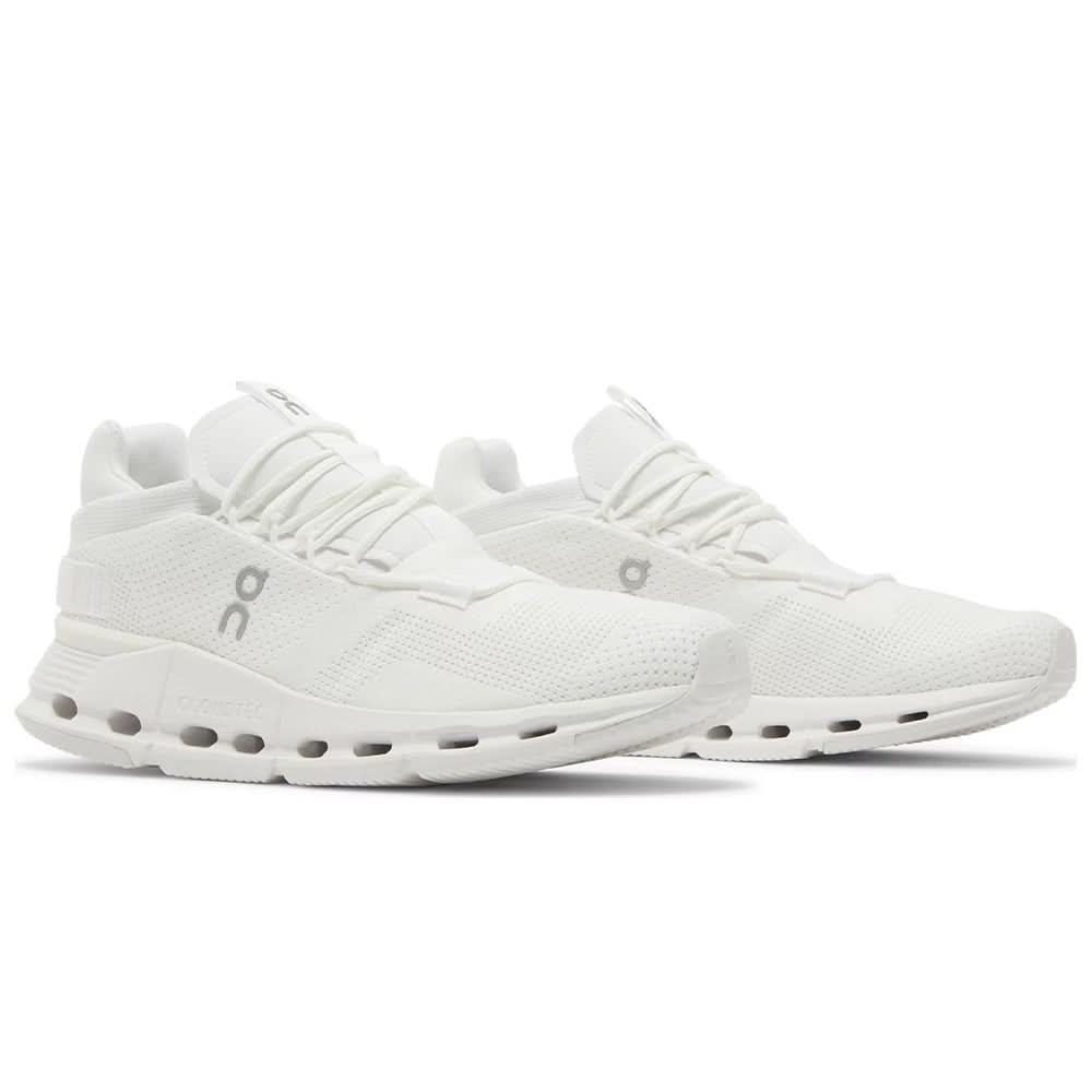 On  Cloudnova 'Triple White' - Copva